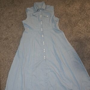 Chic Sleeveless Denim Maxi Dress